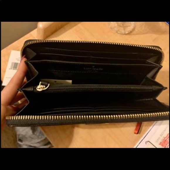 Kate Spade large wallet. Brand new - Picture 2 of 2
